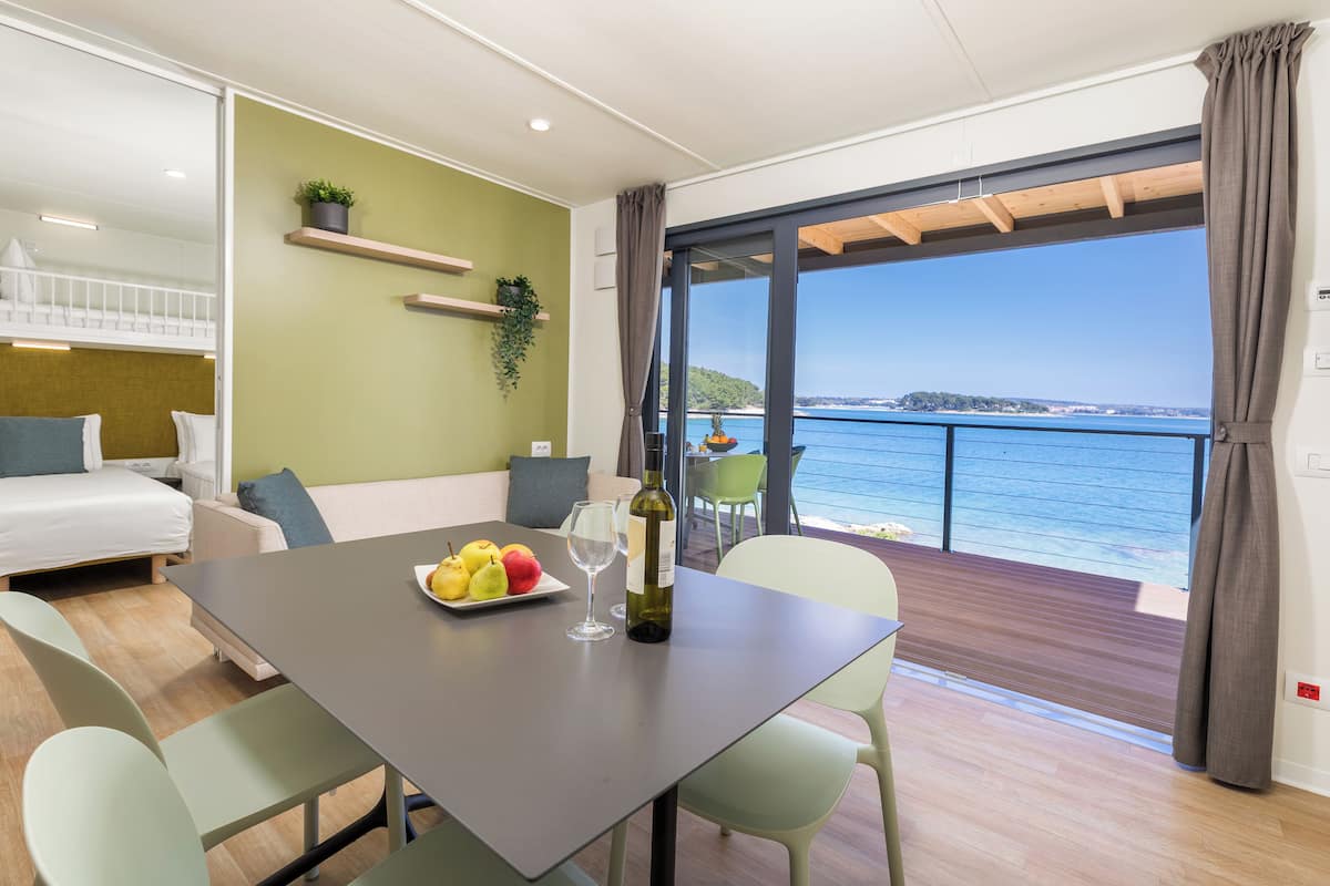 Camping Home first row to the Sea | Living area