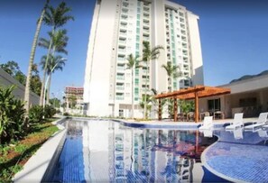 Pool - Midas Rio Suites (Rio de Janeiro)