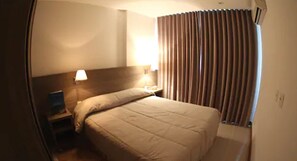 Top | Minibar, két bảo mật tại phòng, bàn, màn/rèm cản sáng 