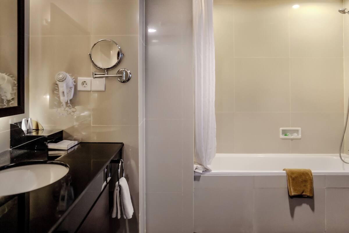 free toiletries, hair dryer, bathrobes, slippers