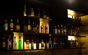 Bar junto a la piscina