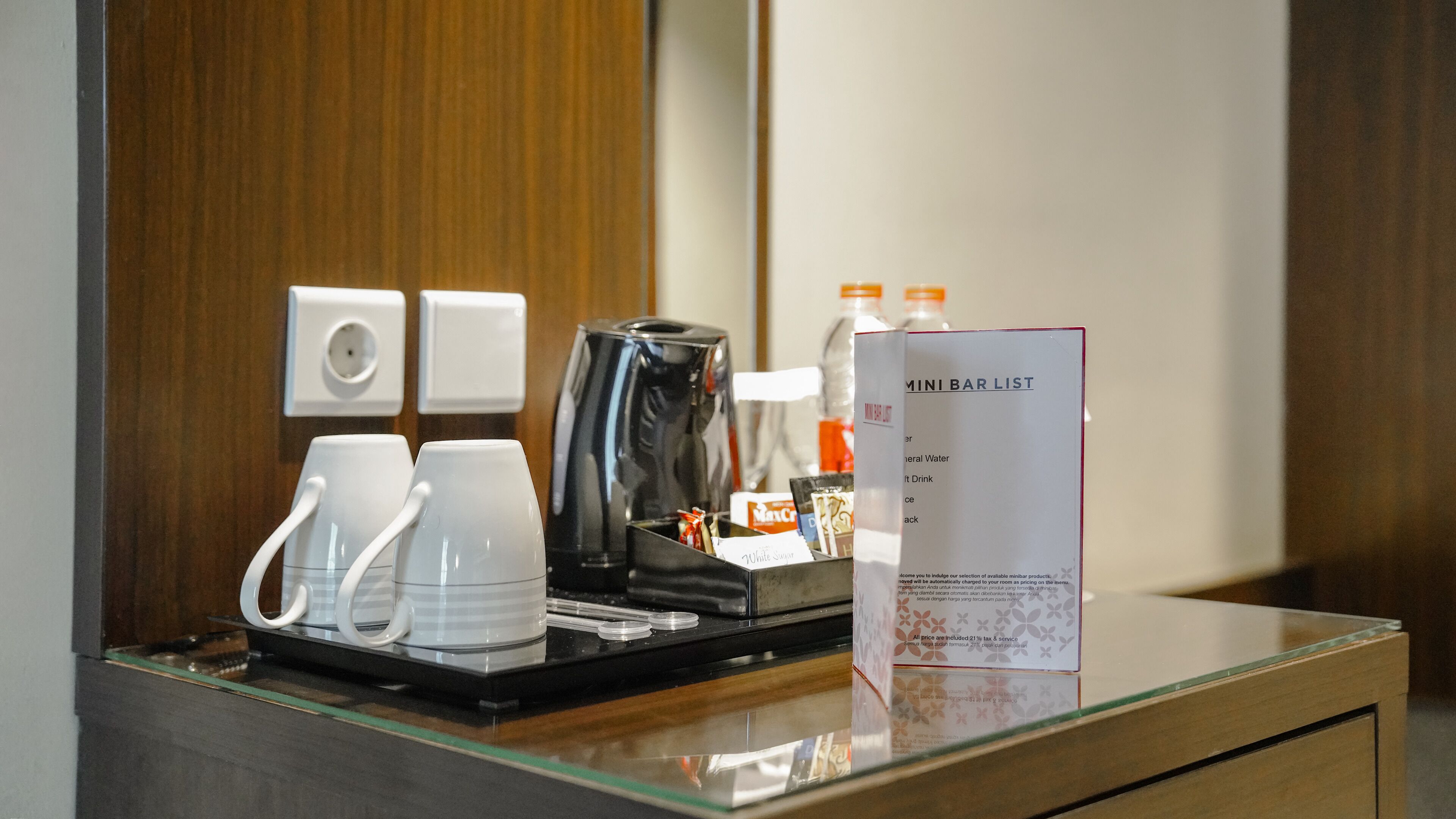 in-room safe, individually furnished, desk, laptop workspace