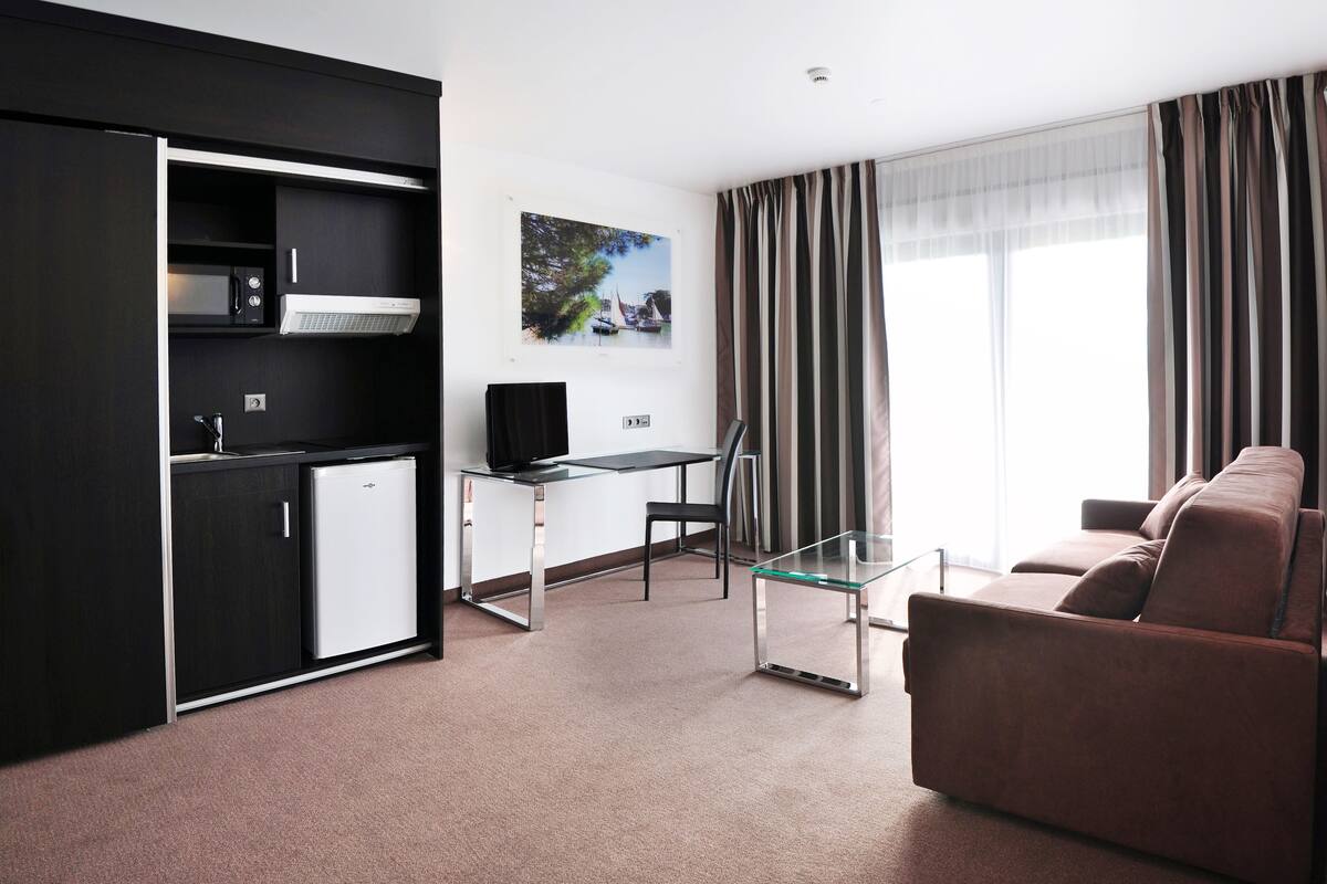 superior suite | private kitchenette | fridge, microwave, stovetop, coffee/tea maker