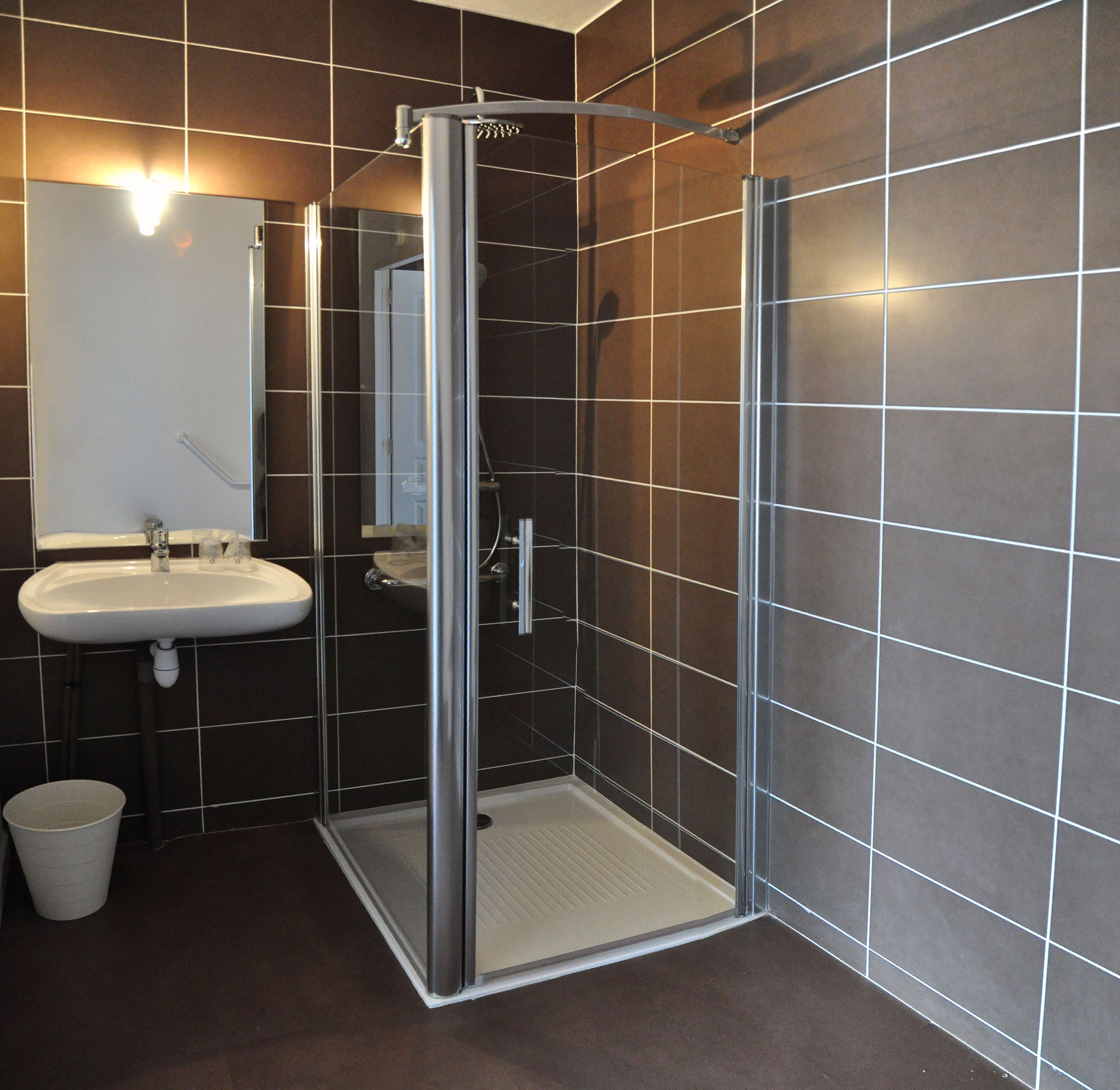 deluxe suite | bathroom | free toiletries, hair dryer, towels, soap
