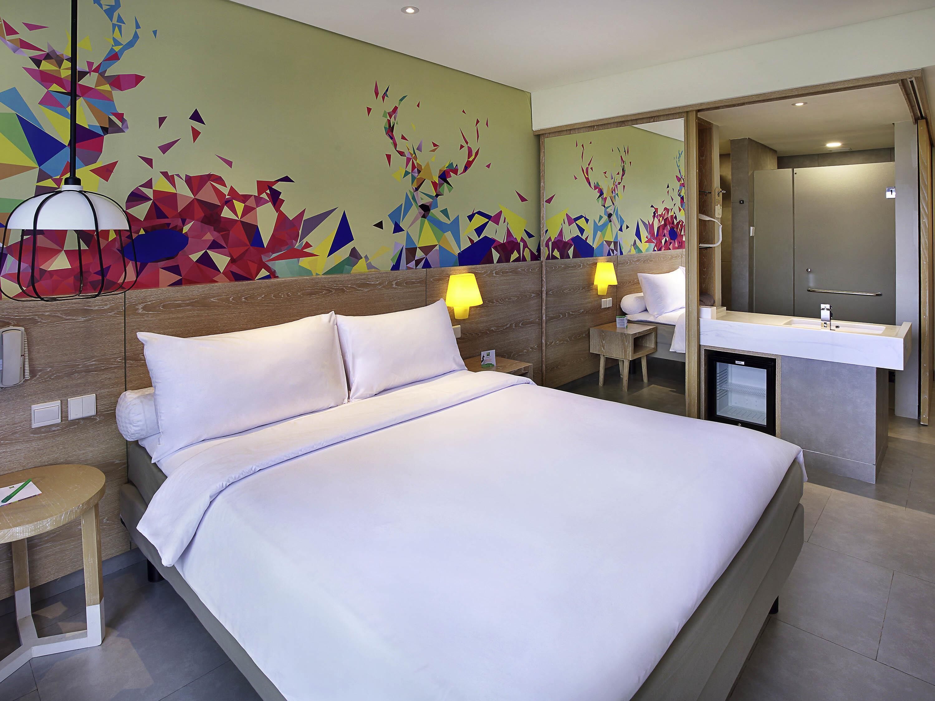 Kamar Deluks, 1 Tempat Tidur Queen | Brankas, meja kerja, kedap suara, dan setrika/meja setrika