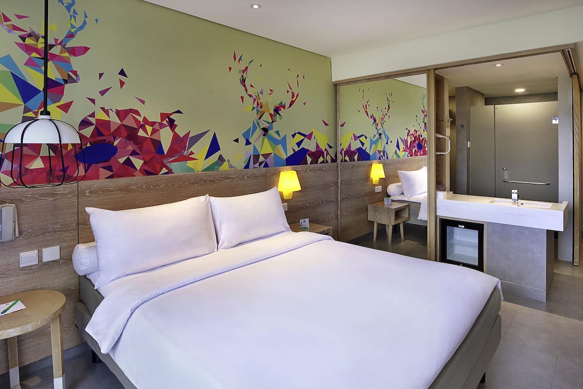 Deluxe Room, 1 Queen Bed