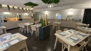 Daily buffet breakfast (EUR 13 per person)