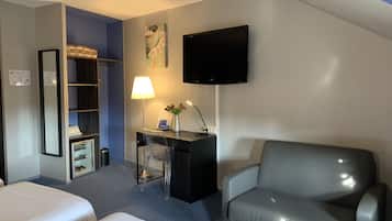Minibar, in-room safe, desk, soundproofing