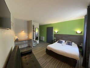 Minibar, in-room safe, desk, soundproofing