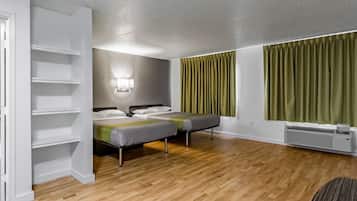 Escritorio, wifi gratis y ropa de cama