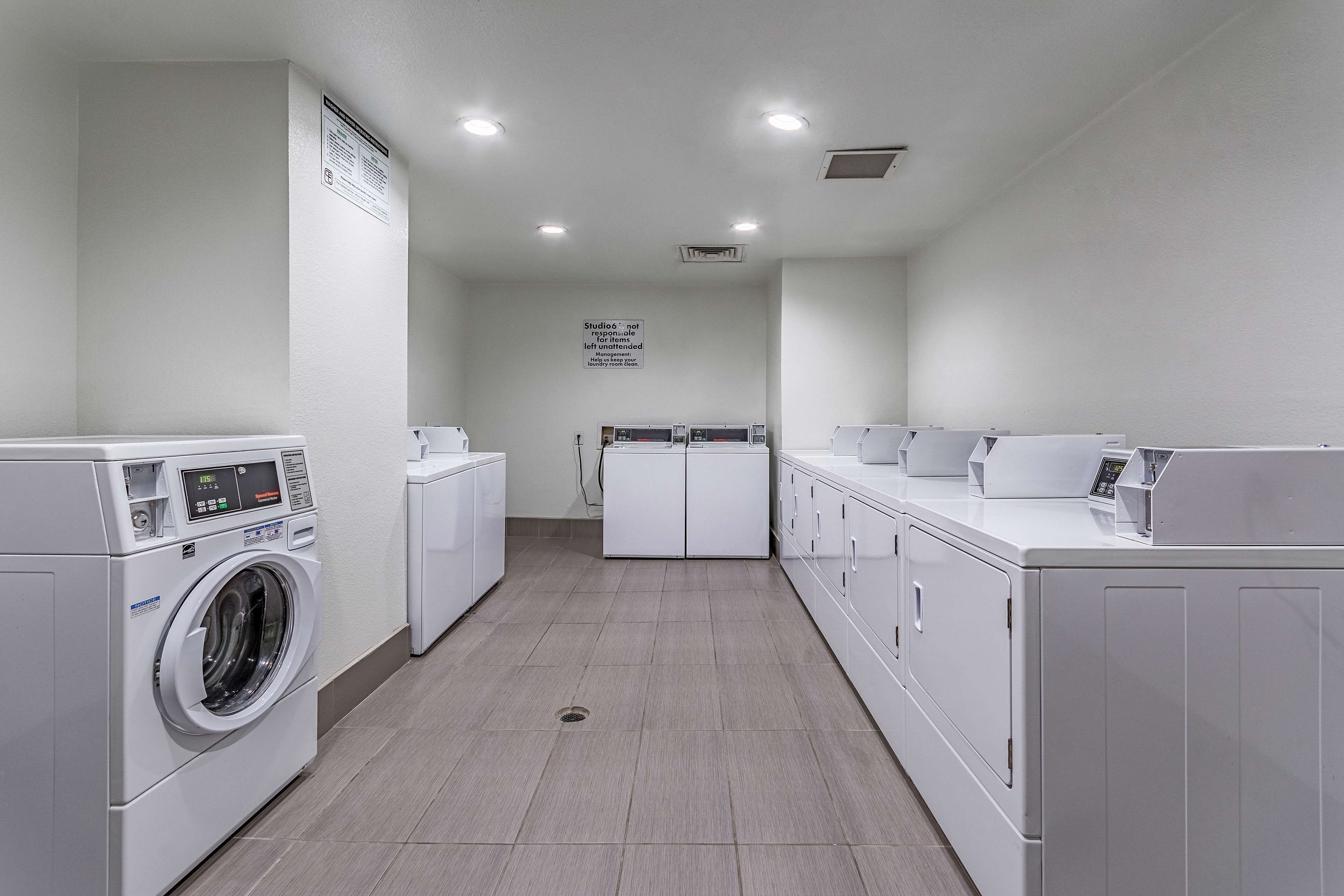 standard suite, 2 queen beds, accessible, non smoking | property amenity