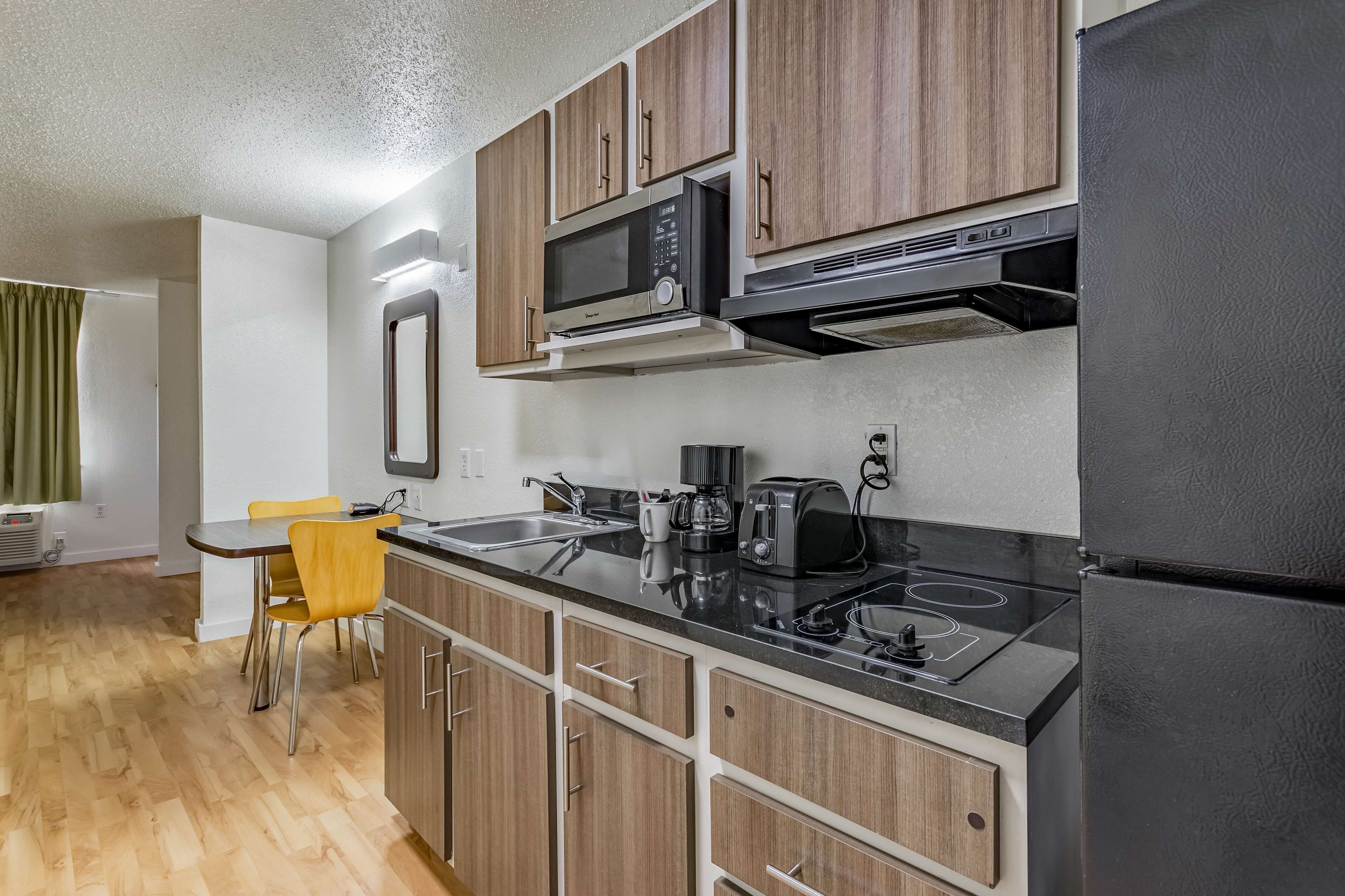 Foto - Studio 6-Dallas, TX