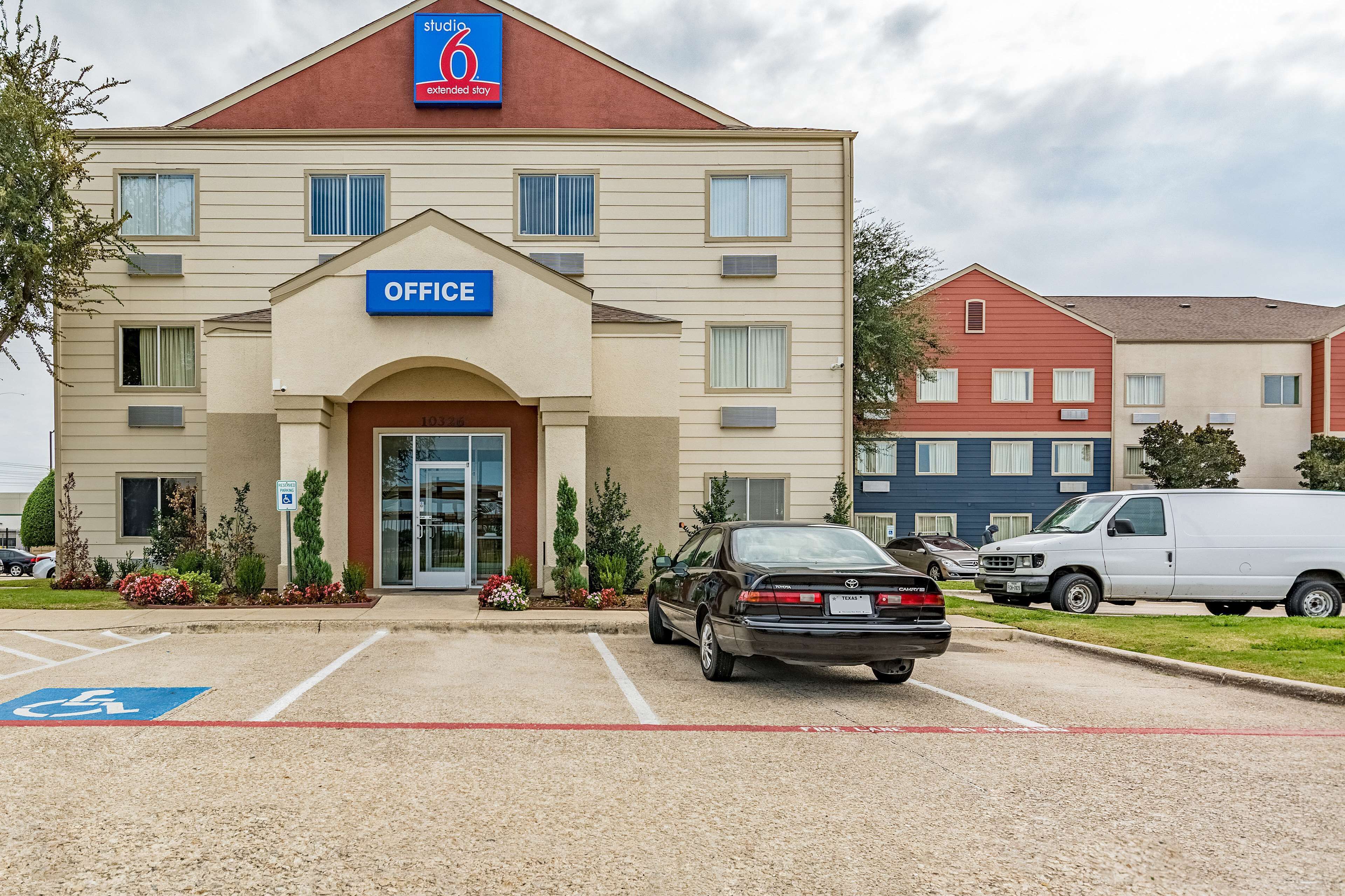 Foto - Studio 6-Dallas, TX