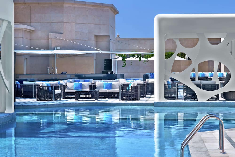 V Hotel Dubai, Curio Collection by Hilton