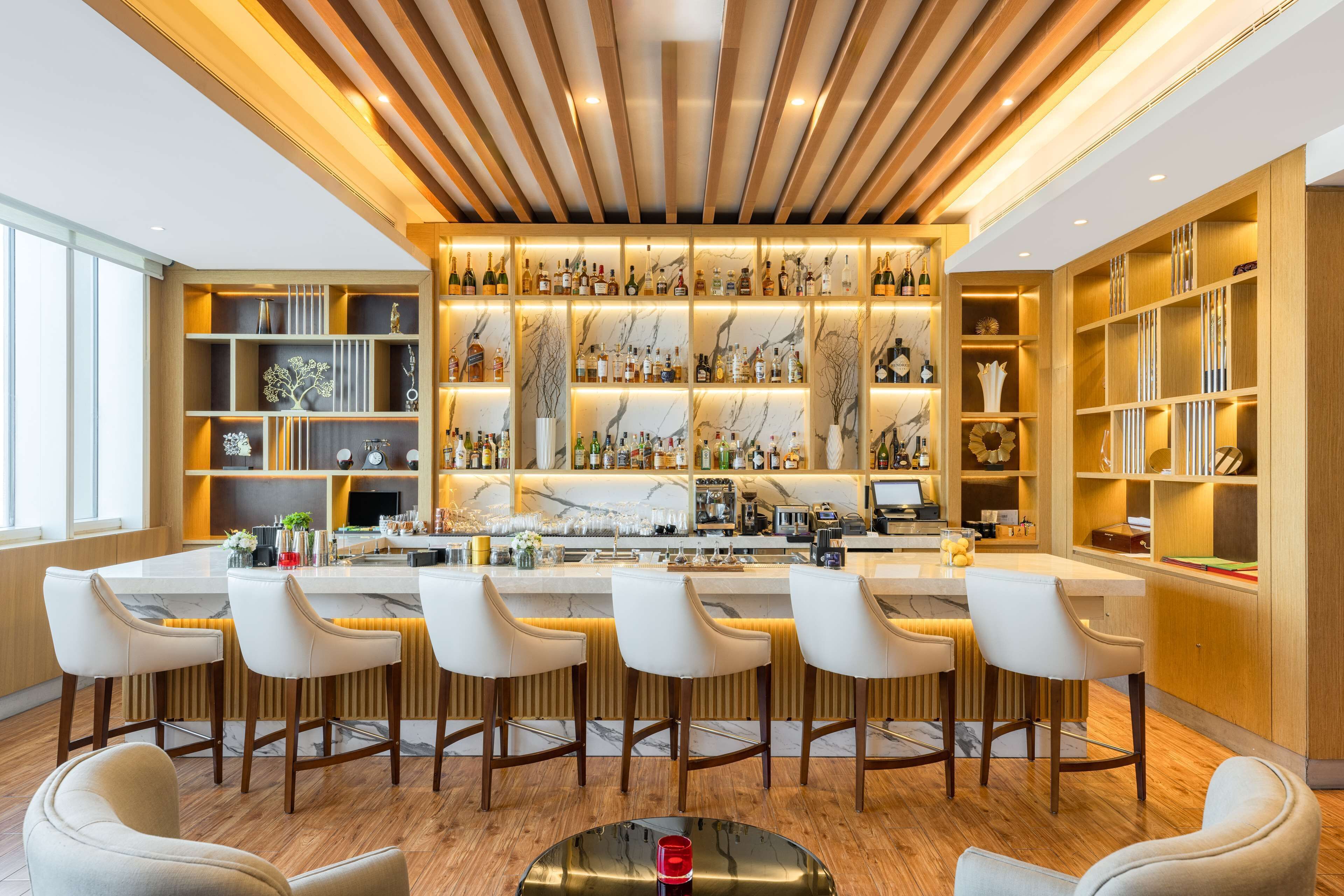 2 bars/lounges, poolside bar
