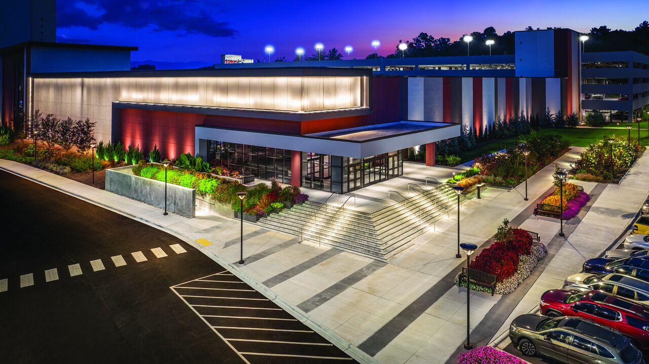 Room Type Assigned on Arrival | 客房内保险箱、办公桌、笔记本电脑工作区、遮光窗帘