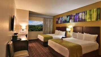 Zimmersafe, Schreibtisch, laptopgeeigneter Arbeitsplatz