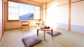 In-room safe, free WiFi, bed sheets