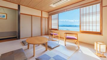 In-room safe, free WiFi, bed sheets