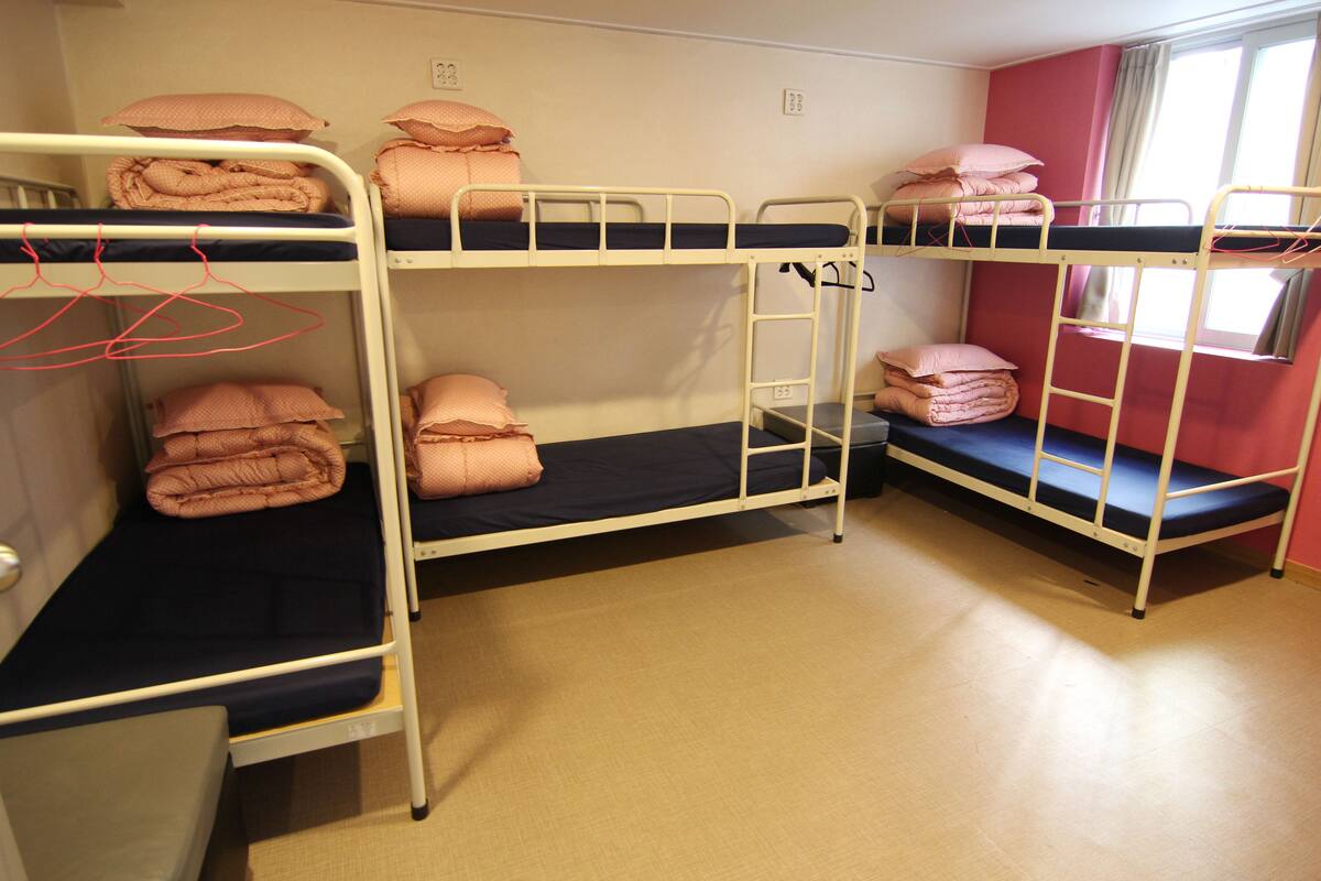 Phòng tập thể, chỉ dành cho nữ (6 beds)