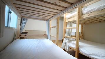 In-room safe, free WiFi, bed sheets