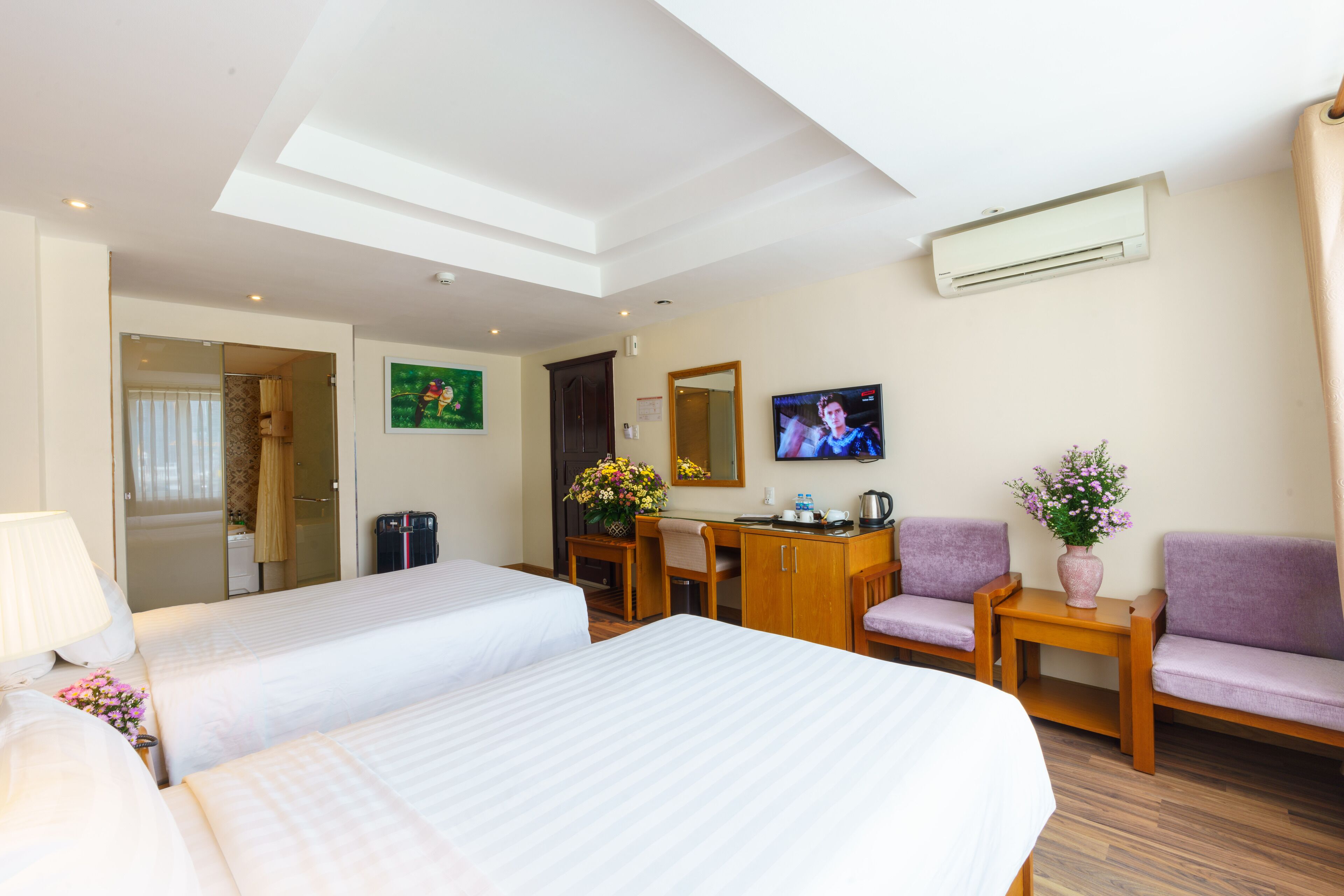 Photo - Roseland Corp Hotel