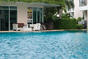 Utomhuspool