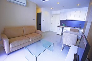 One Bedroom Apartment  | Living room - Paradise Park Jomtien by PSR ASIA (Pattaya)