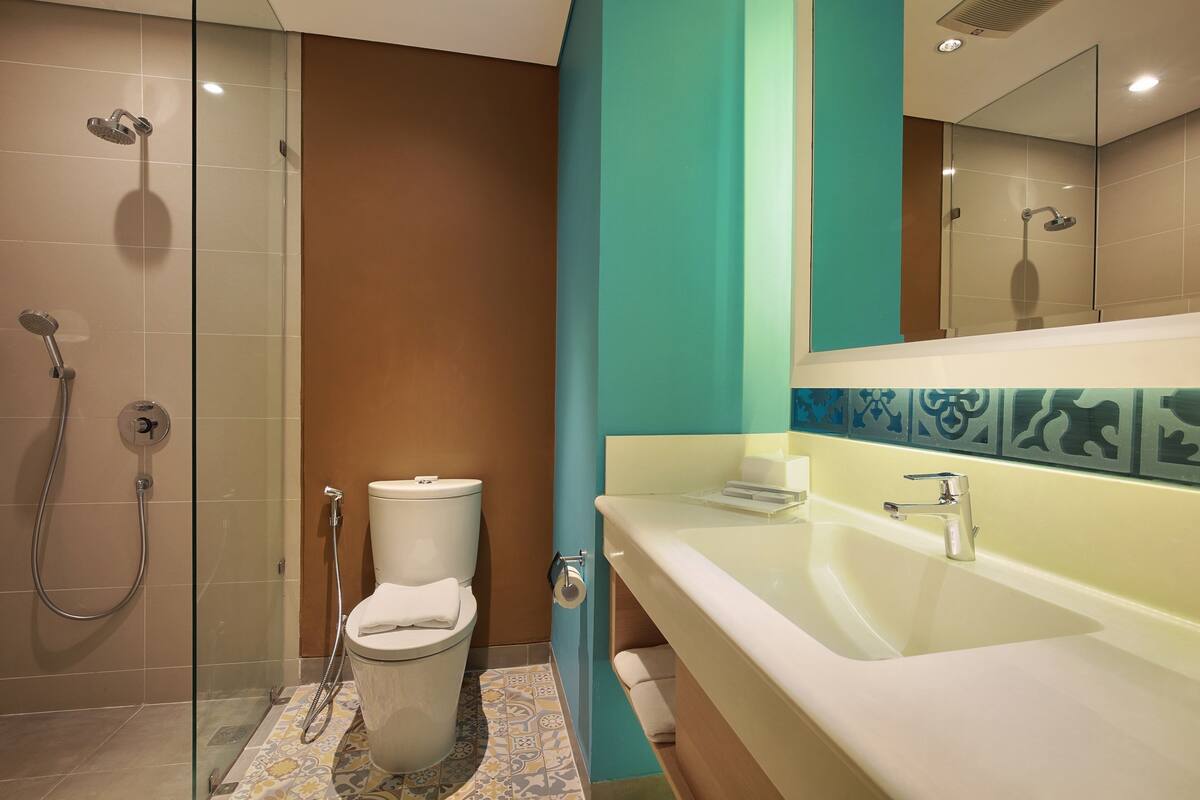 slippers, towels, soap, shampoo