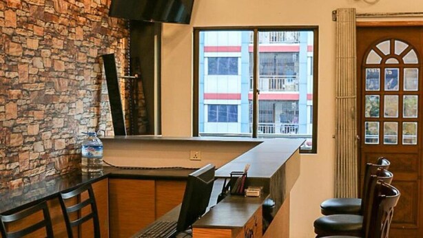 Reception - Wayfarer's Rest - Chinatown - Hostel (Yangon)