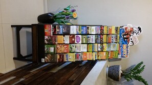 Lobby sitting area - Eden Walking Street Hostel (Chiang Mai)