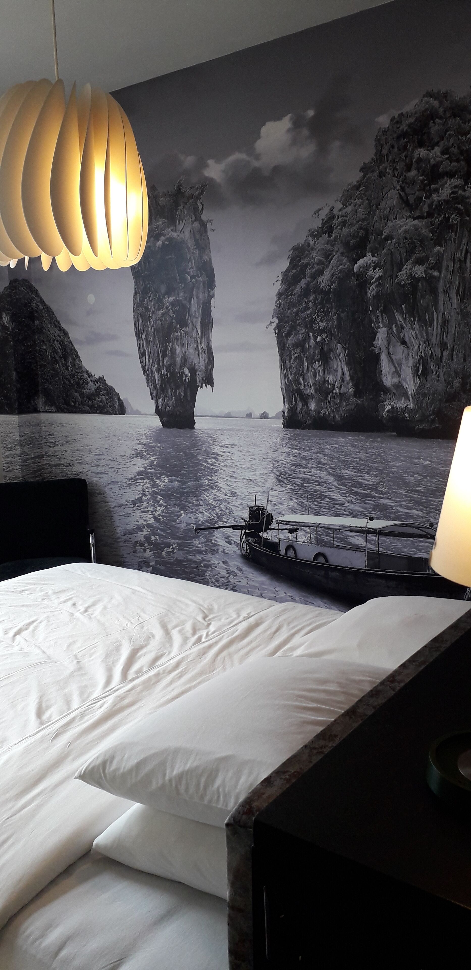 1 bedroom, individually decorated, individually furnished, desk