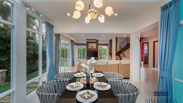 3 Bedrooms Pool Villa | Ruokasali