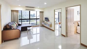 Suite, 2 camere da letto | Area soggiorno | TV a schermo piatto