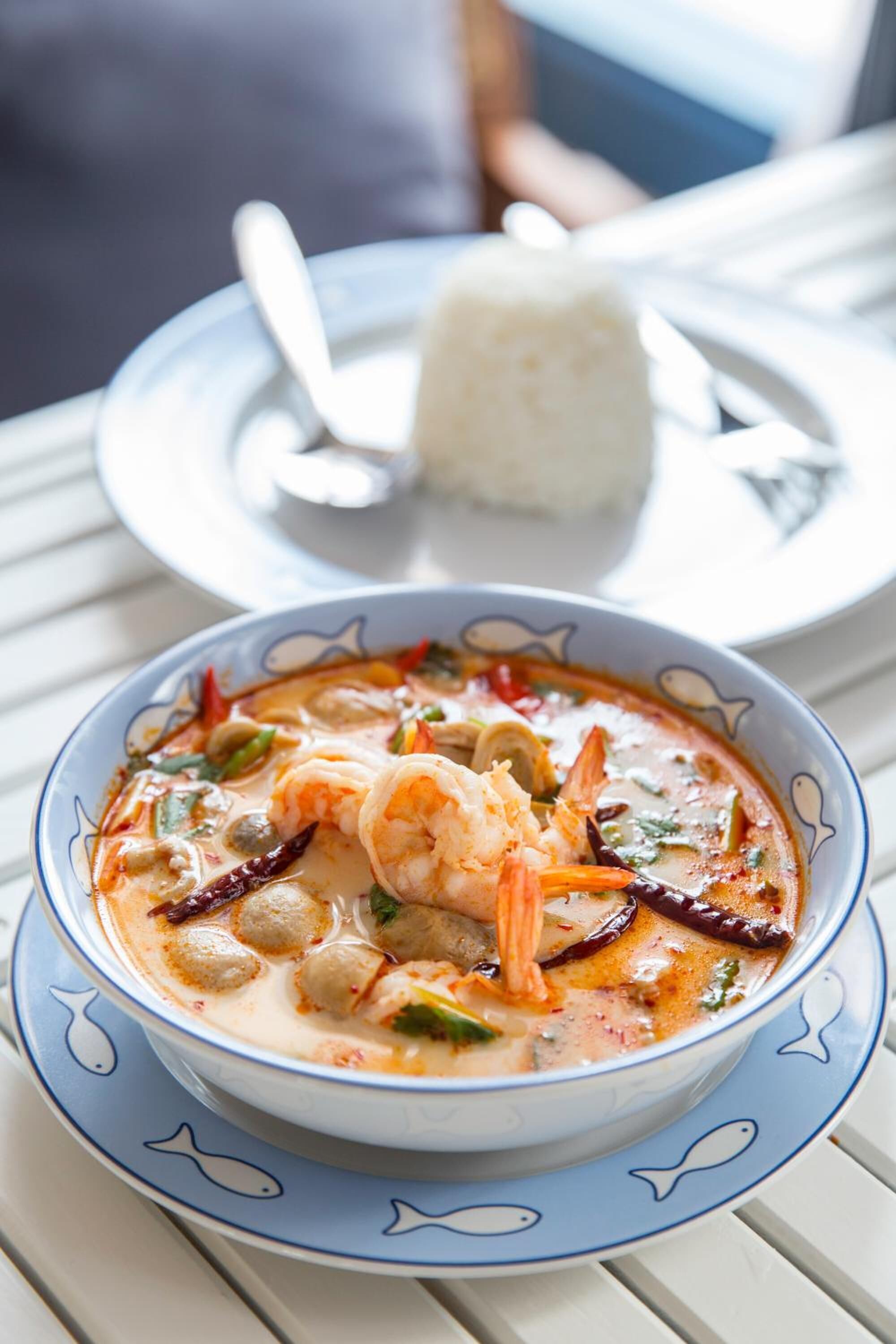 breakfast, lunch and dinner served