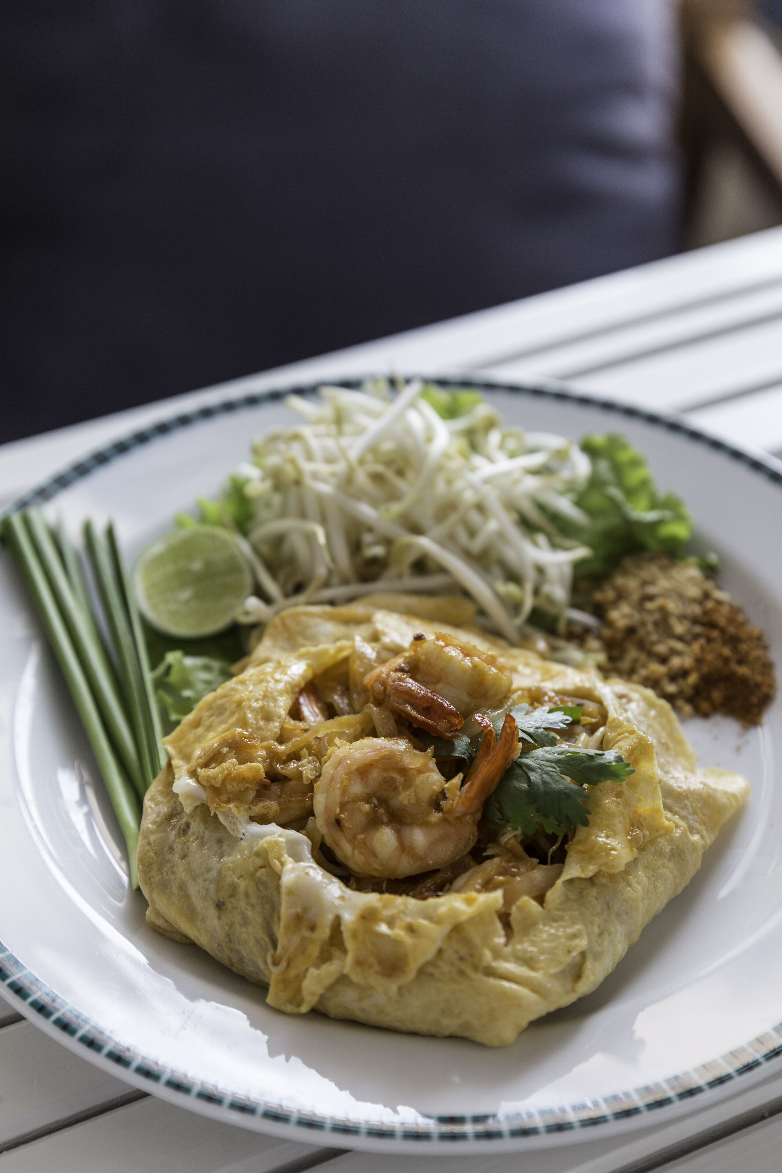 breakfast, lunch and dinner served