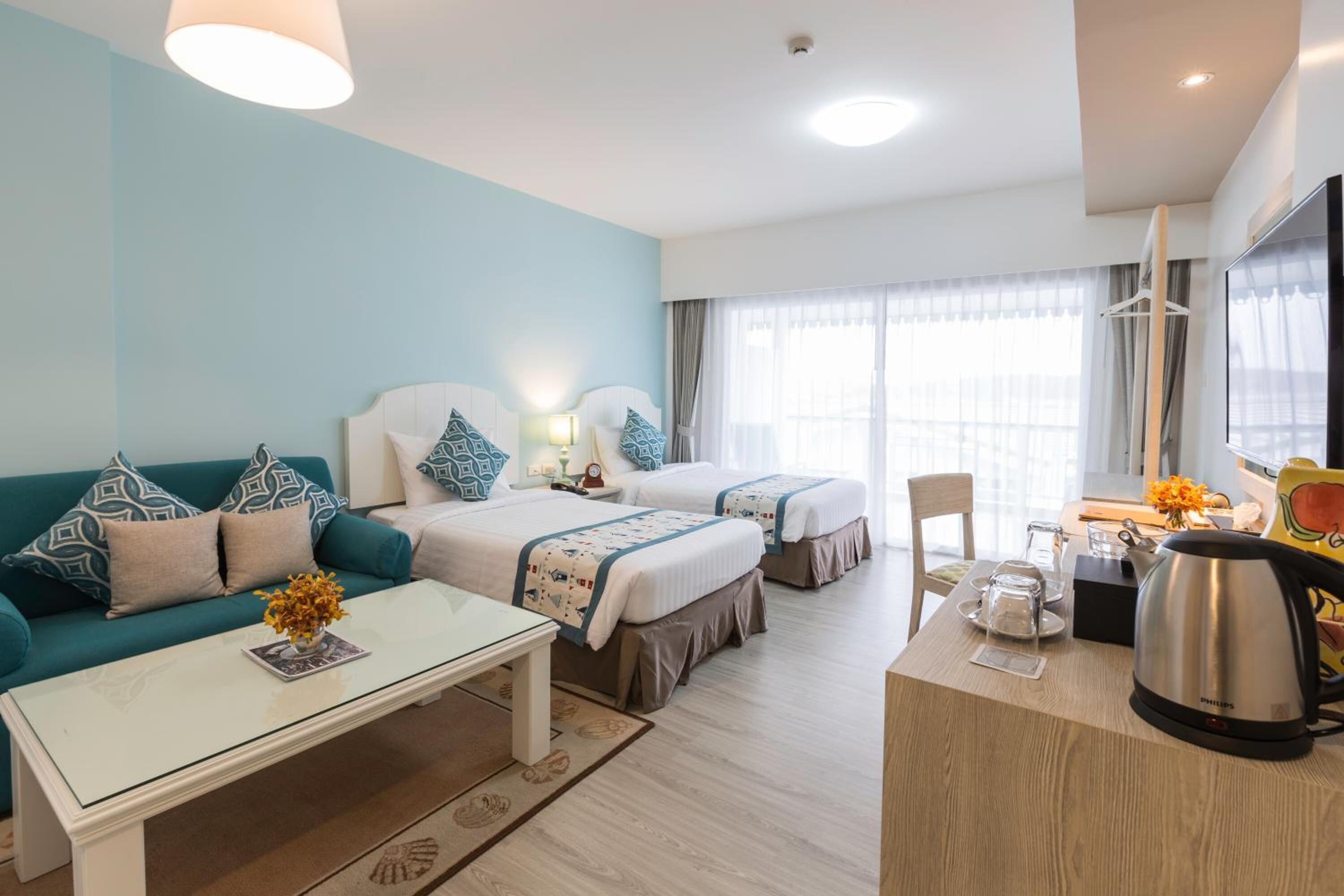 deluxe room | in-room safe, blackout curtains, rollaway beds, free wifi