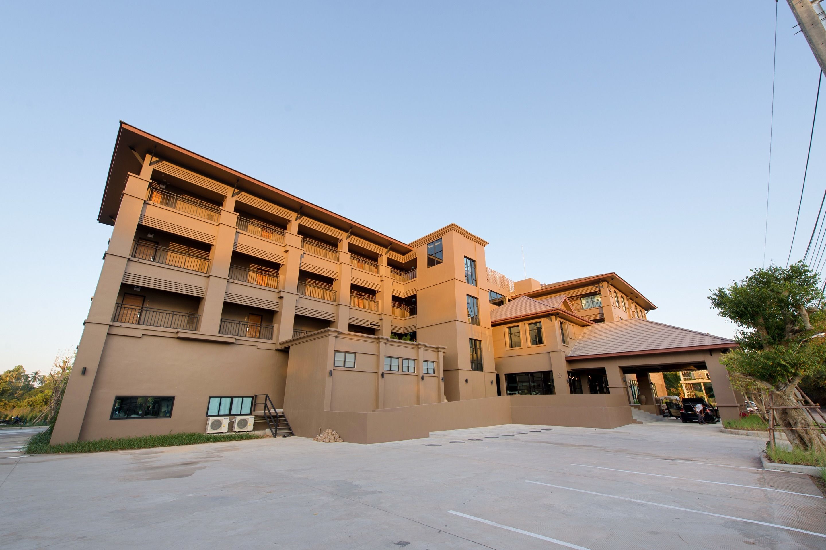 Photo - Brown House Hotel