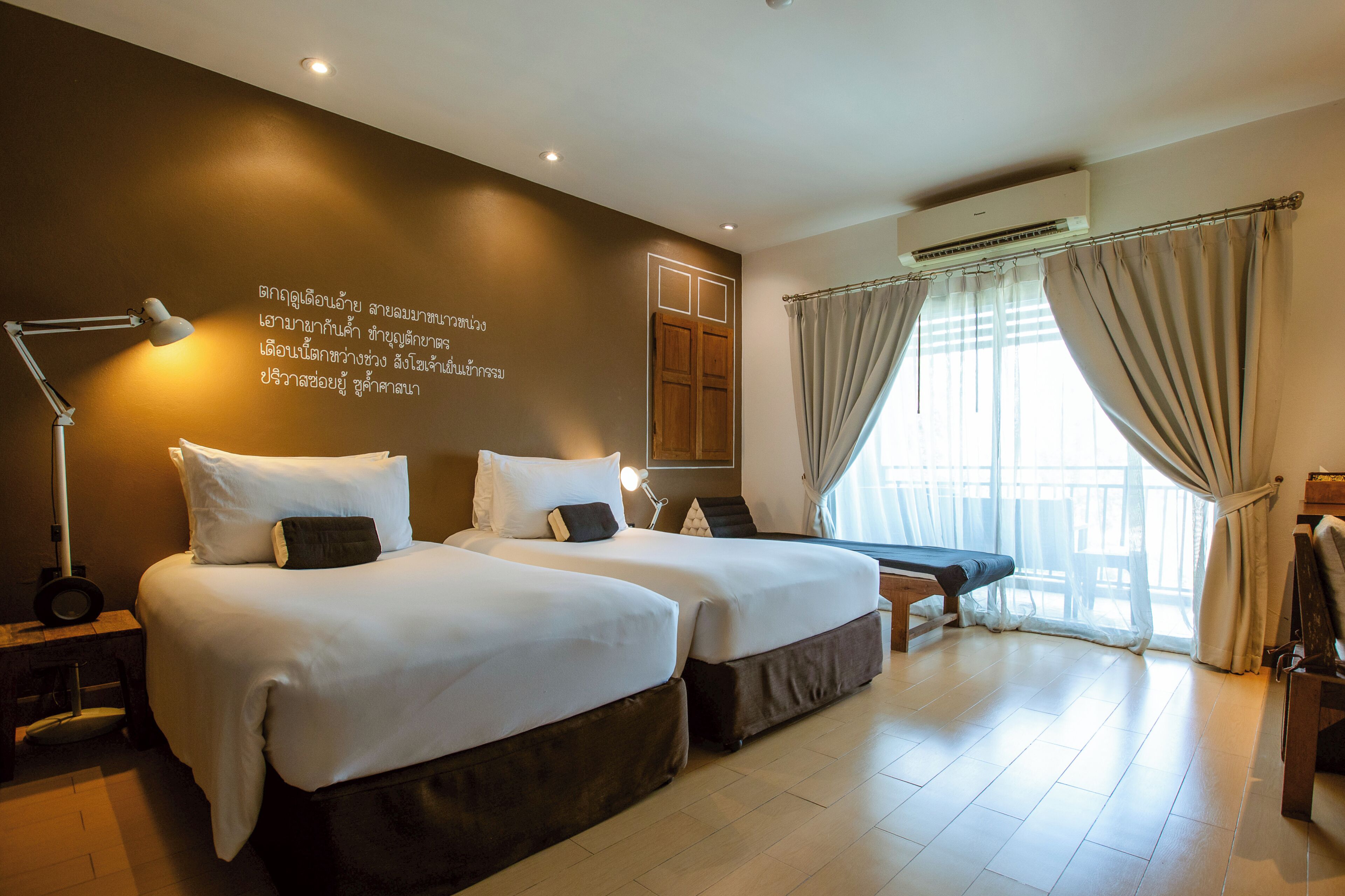 Deluxe-værelse med 2 enkeltsenge - søudsigt | Premium-sengetøj, senge med topmadrasser, pengeskab på værelset