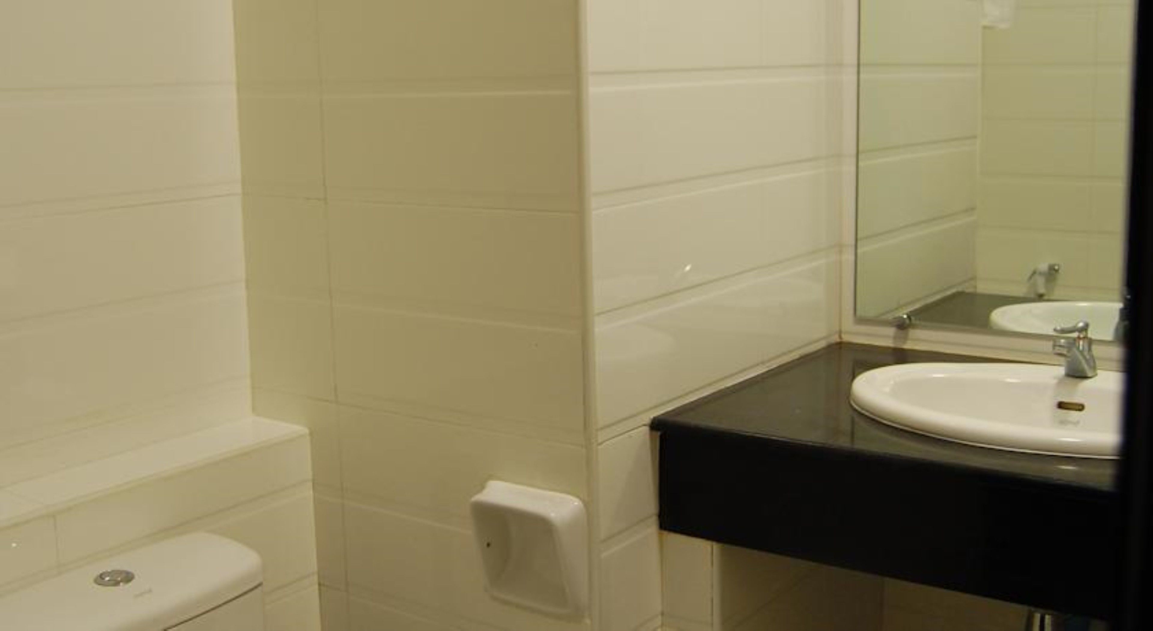 shower, free toiletries, hair dryer, bathrobes