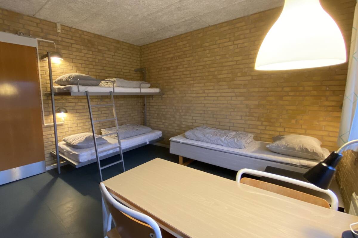Bureau, chambres insonorisées, Wi-Fi gratuit