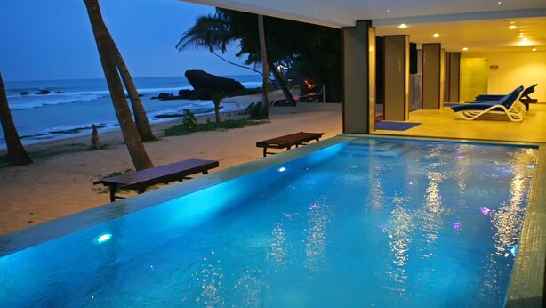 Piscine couverte
