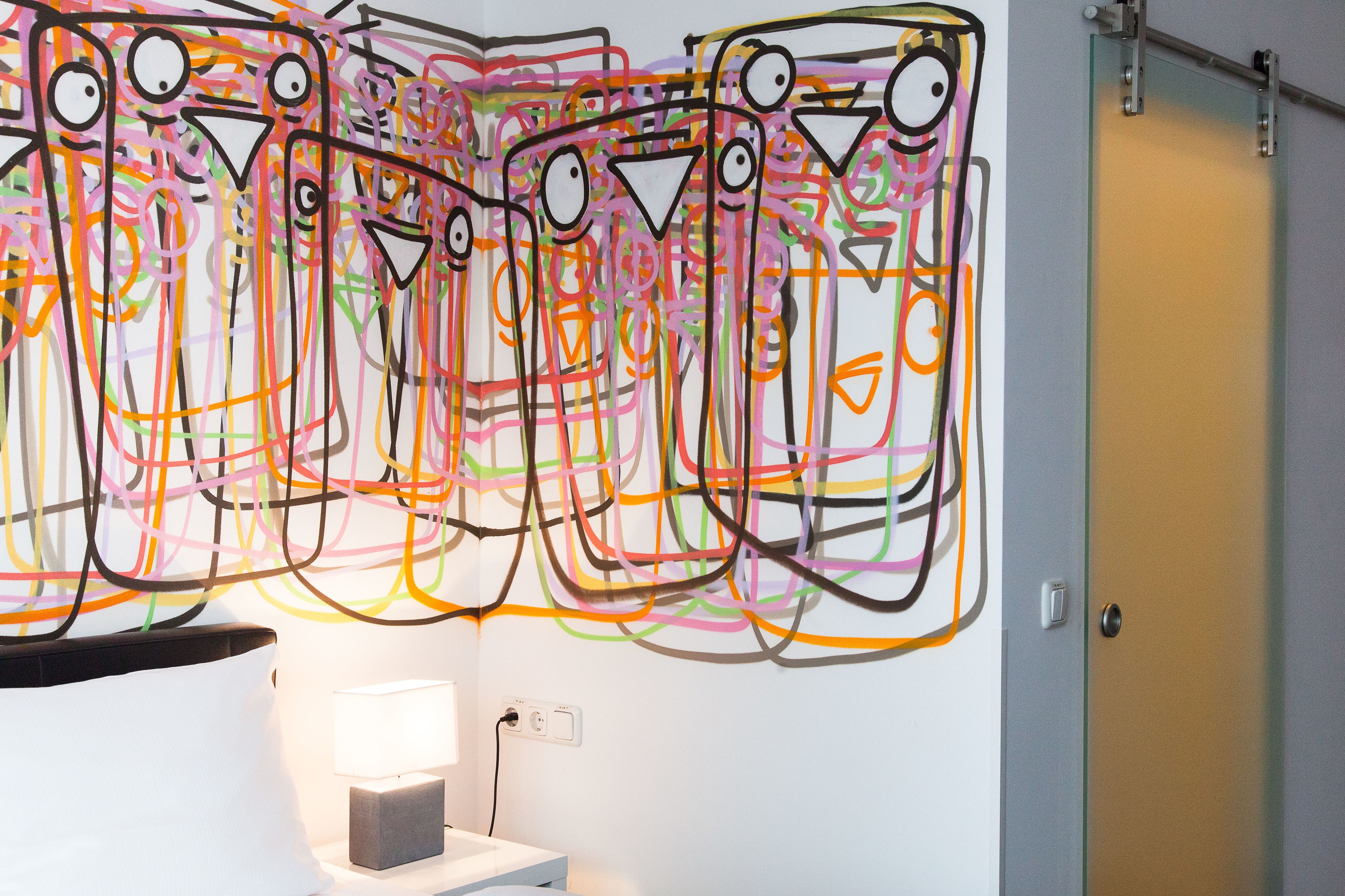 standard single room | interior detail