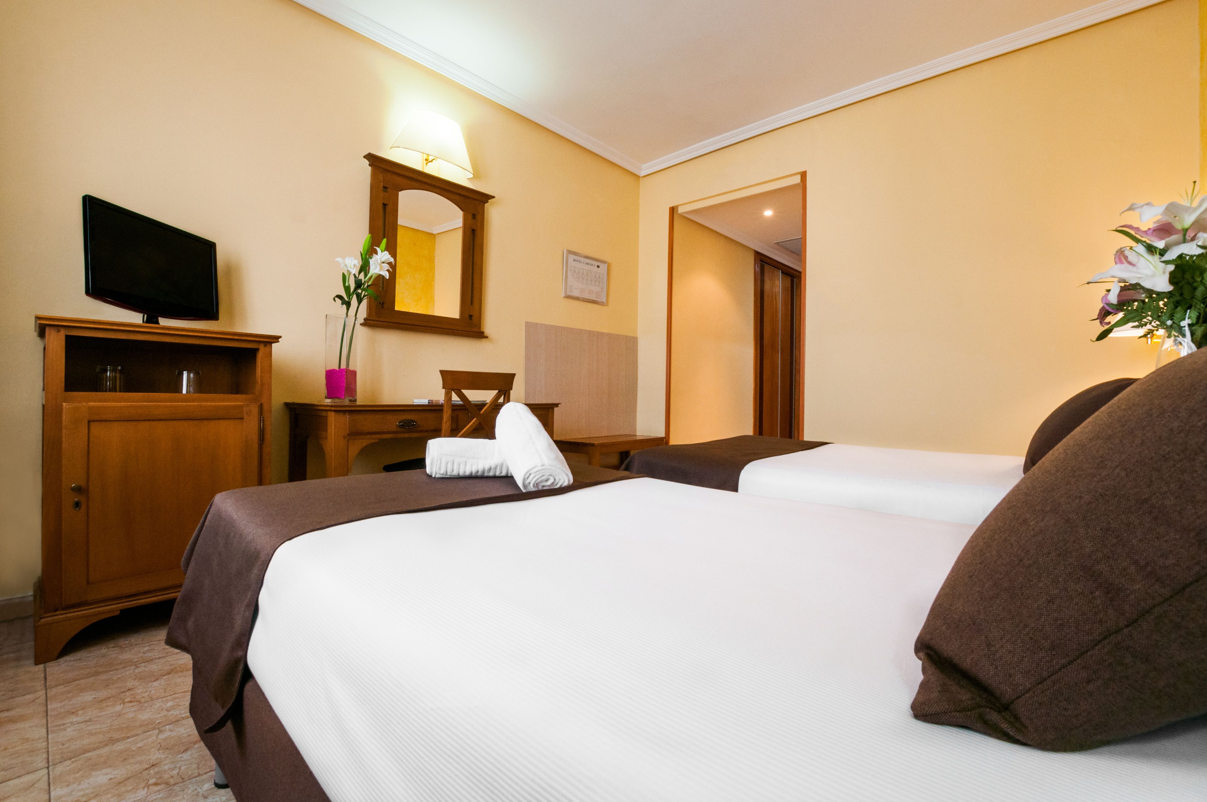 double or twin room | minibar, desk, soundproofing, rollaway beds