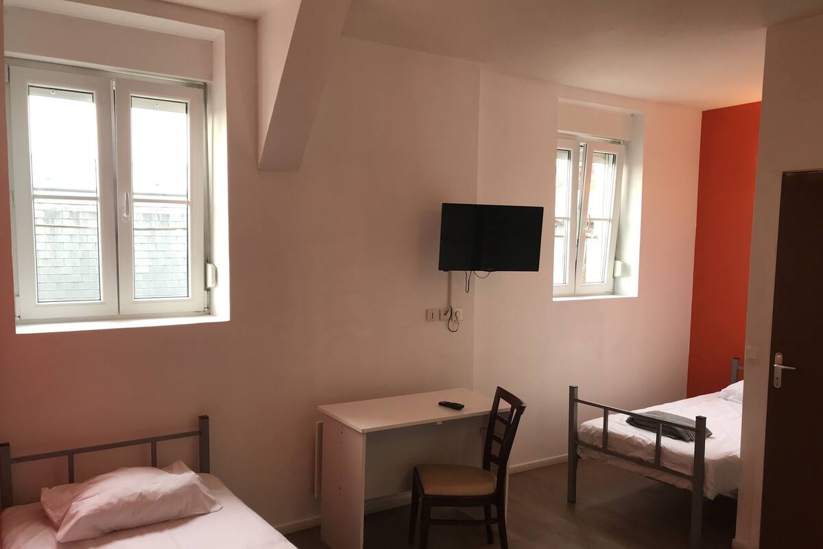 Basic Twin Room, 2 Single Beds | Premium bedding, desk, blackout curtains, soundproofing
