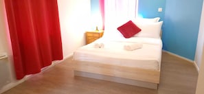 Superior Double Room, 1 Double Bed | Premium bedding, desk, blackout curtains, soundproofing - Hotel Le Saint Quentin (Saint-Quentin)