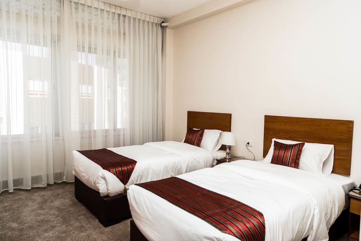 1 habitación, minibar, caja de seguridad en la habitación y escritorio