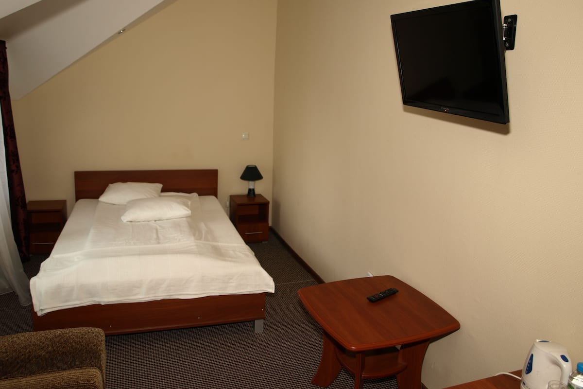 Desk, iron/ironing board, free WiFi