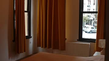 In-room safe, desk, soundproofing, free WiFi