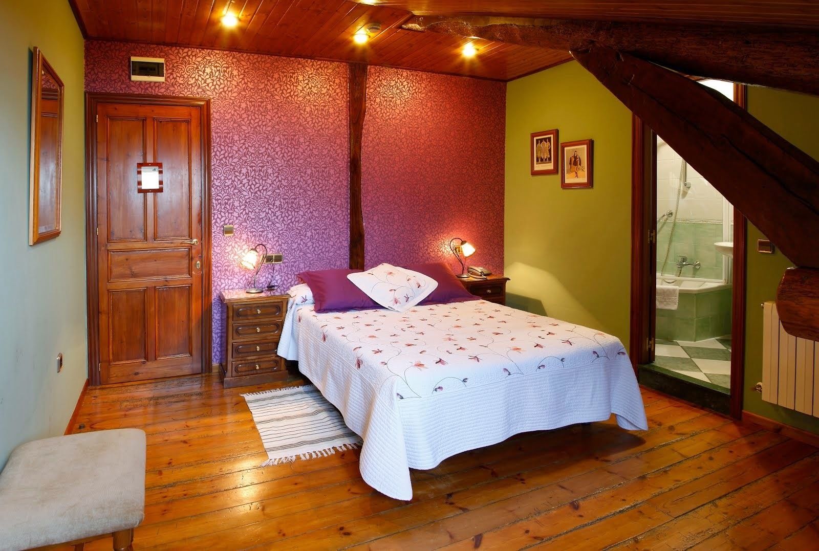 standard double or twin room | minibar, in-room safe, desk, blackout curtains